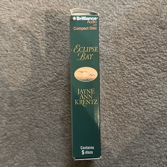 “Eclipse Bay” by Jayne Ann Krentz” Audiobook CD! - Picture 3 of 4